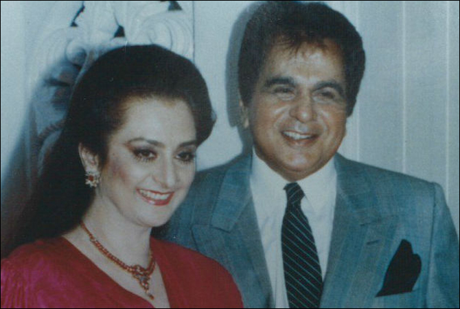 Dilip Kumar makes Facebook debut, shares adorable video with wife - ARY ...