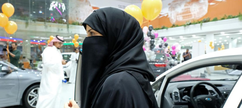 Abayas Not Necessary Attire For Saudi Women: Senior Cleric