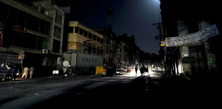 Parts of Karachi without electricity for more than 90 hours