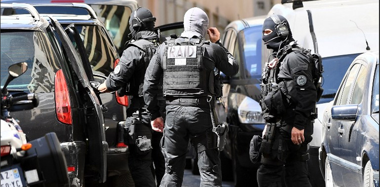 10 ultra-right suspects arrested in France over plot to attack Muslims