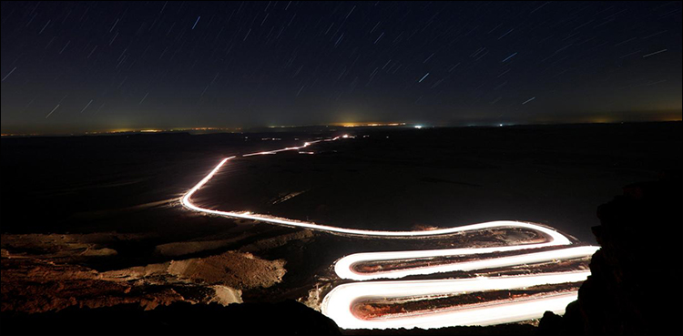 Thousands gather in Israeli desert for meteor shower