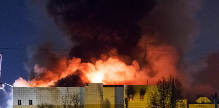 Crimea fuel depot fire