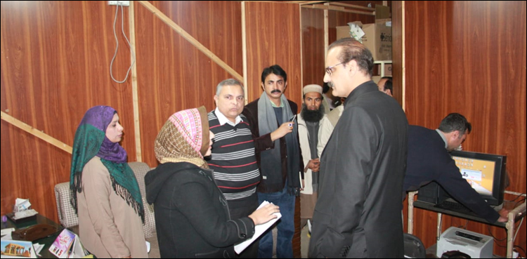 Kiani, health minister, inspects