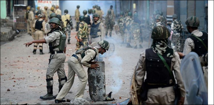 Kashmir, Occupied Kashmir, Curfew, Indian troops, Indian Forces