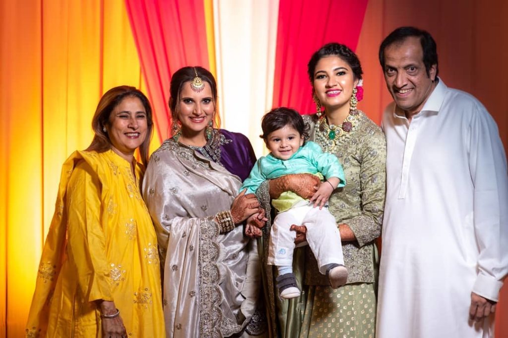 sania mirza family