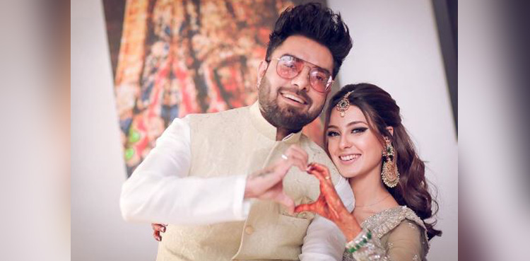 Iqra Aziz pens down an emotional note for Yasir Hussain