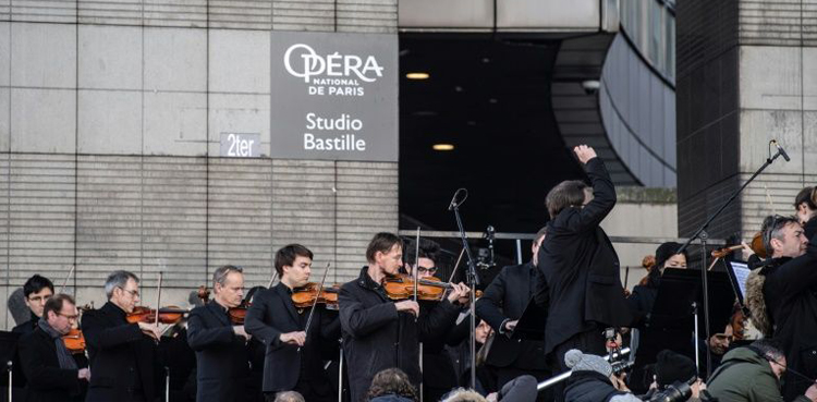 strike concert, Paris