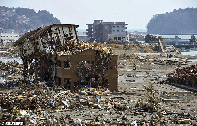 Japan-tsunami.jpg