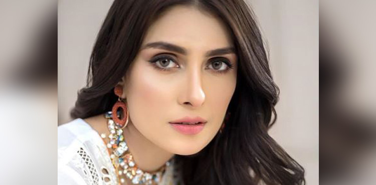 Ayeza Khan Responds Trolls