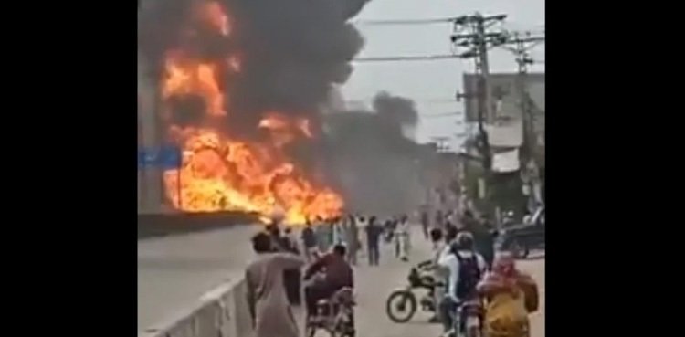 Gas tanker fire, RYK, road mishap