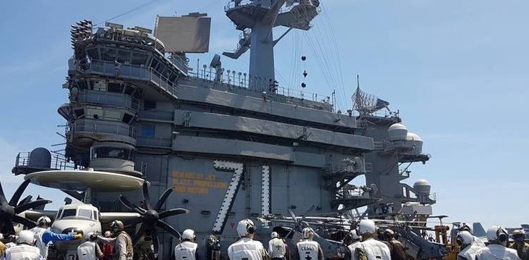 US aircraft carrier, Vietnam