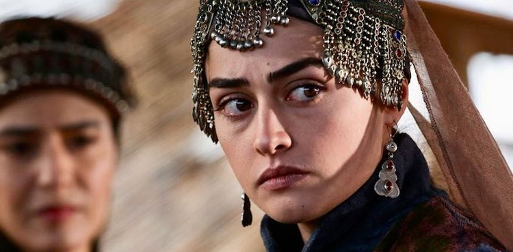 Ertugrul Halima Sultan Esra Bilgic Pakistan