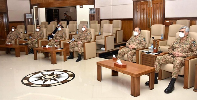 COAS Bajwa visits Corps Headquarters Peshawar