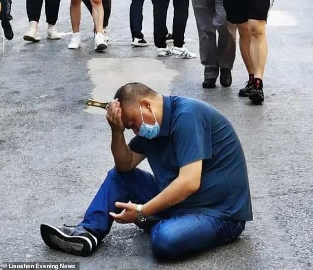 Man survives spanner struck head China