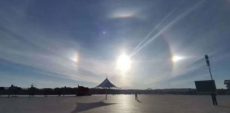 natural phenomenon three suns