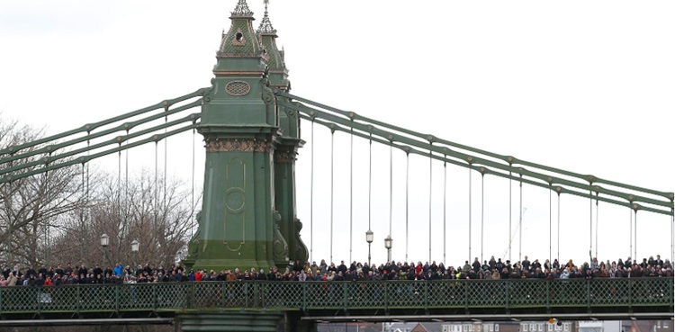 London bridge is falling down – so Boat Race relocates