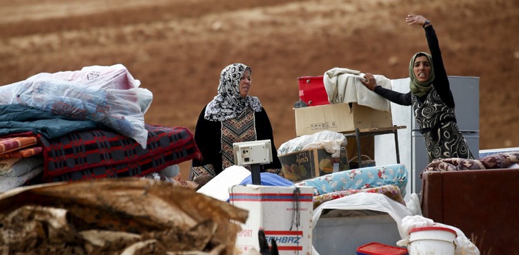 Israeli army destroys Palestinian village