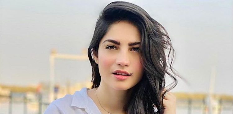 Neelam Muneer