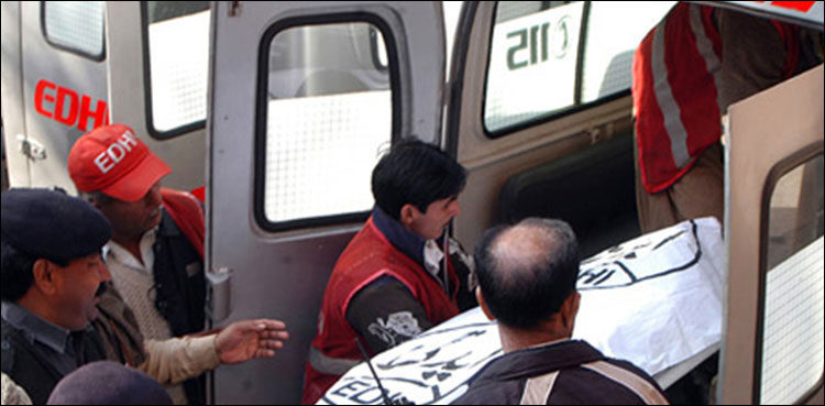 Sheikhupura passenger bus trailer collisio