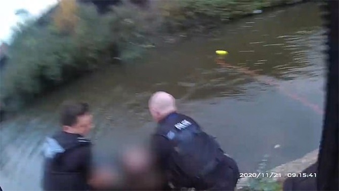 police officer paramedic drowning woman canal footage