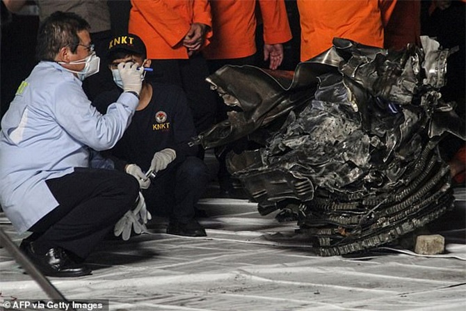 indonesian plane crash sriwijaya air final messages passengers