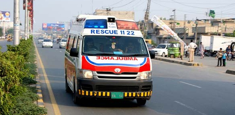 seven killed road accident burewala