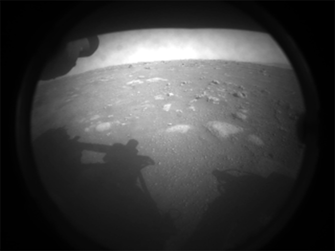 nasa perseverance first image mars surface landing