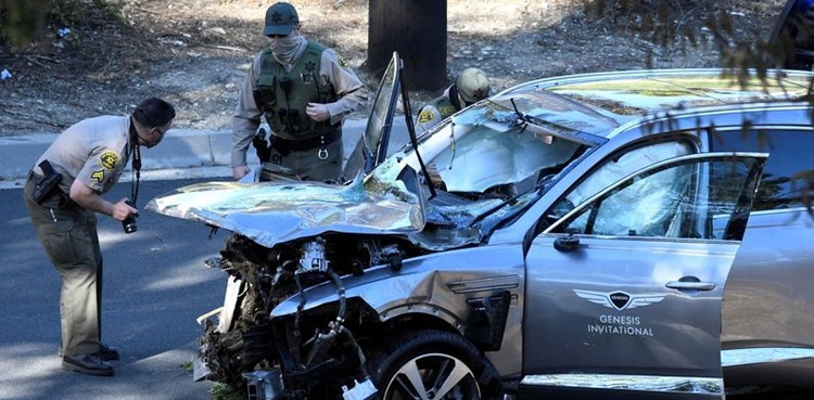 tiger woods leg injuries car crash los angeles