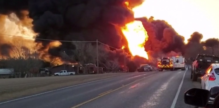 train collision semi-truck texas fire oil tankers