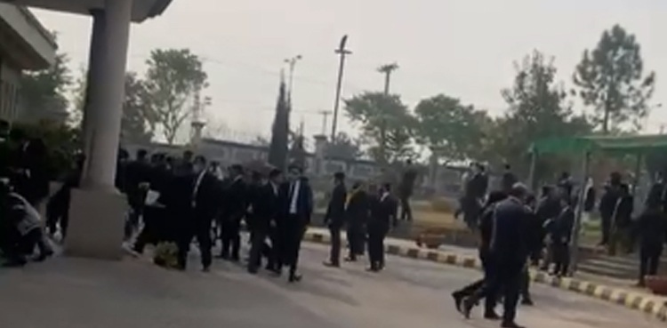 Islamabad lawyers violence