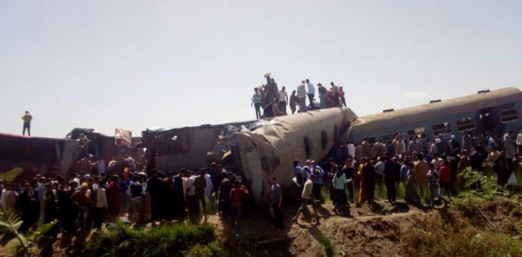 Train collision kills 32 people, injures dozens in Egypt