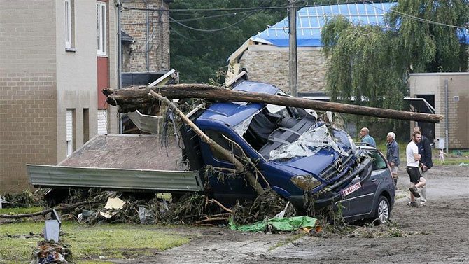 floodwaters europe death toll germany