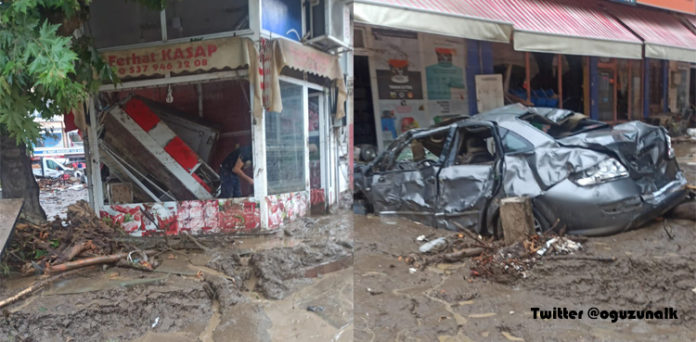 Flash flood in Mexico leaves at least eight dead