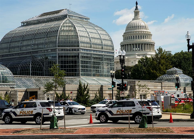 us capitol man bomb pickup truck police custody