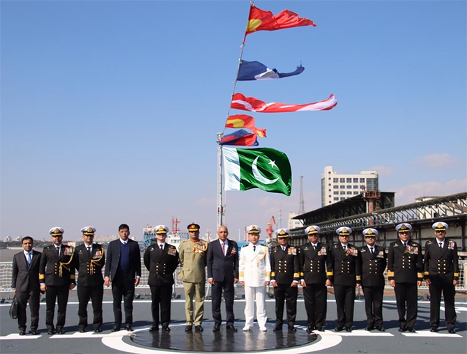 pns tughril pakistan navy first type 054 a/p frigate 