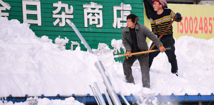 Japan, heavy snow, record cold