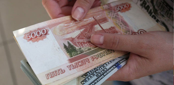 Russia Rouble sanctions