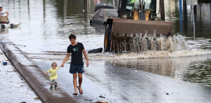 Australia floods homes