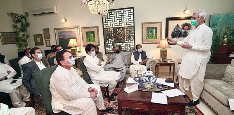 Cracks appear within Tareen group as five MPAs meet Usman Buzdar