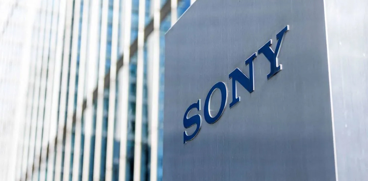 Sony suspends sales Russia