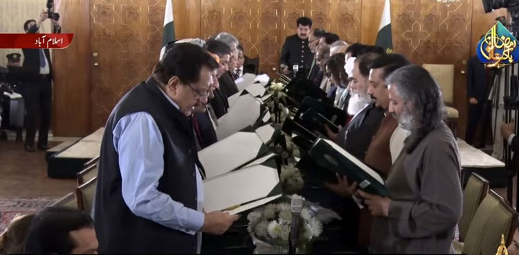 PM Shehbaz Sharif’s 34-member cabinet sworn in