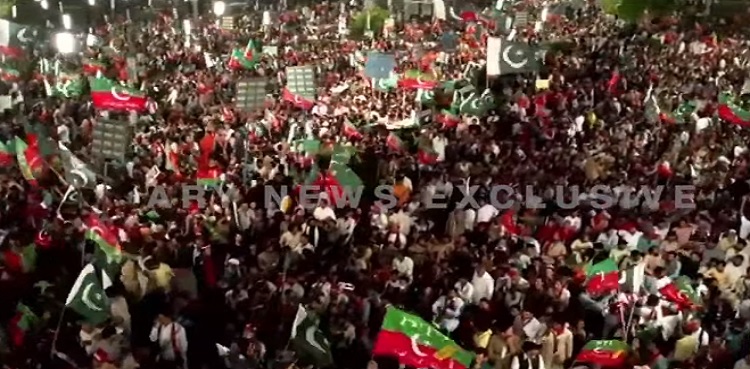 LIVE: PTI flexes political muscles in Lahore