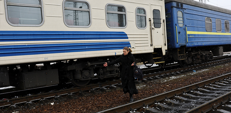 US cargo train derails, hazardous gas leak