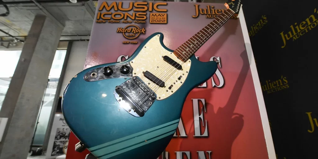 Kurt Cobain, blue guitar, nirvana, auction