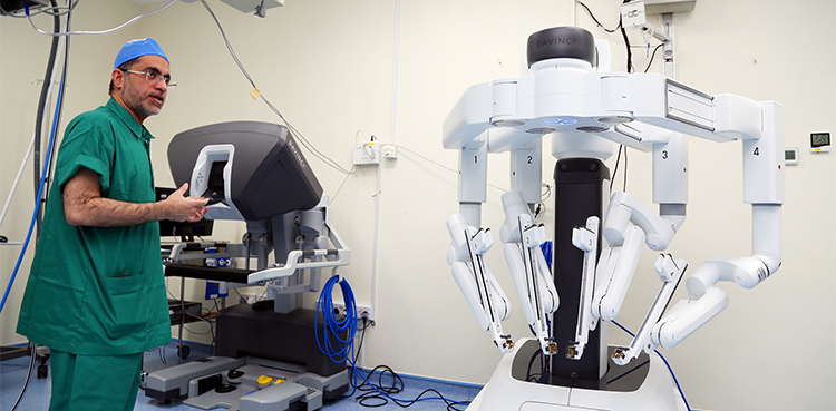 Dubai Hospital Robotic Surgery Da Vinci Xi