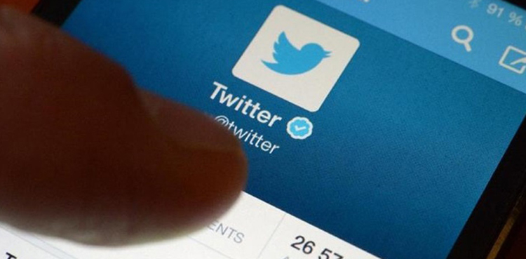 Twitter removes legacy blue checkmarks from users