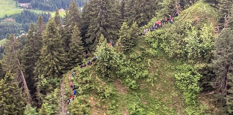 hiking, alps, school children,