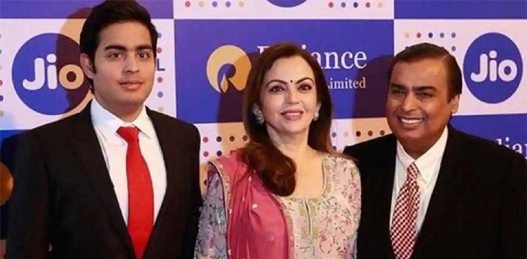 Mukesh Ambani Akash Reliance JIO