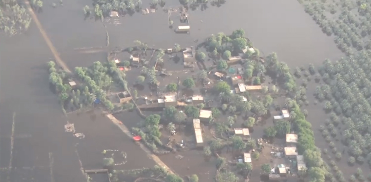 COAS Bajwa, flood-hit areas, Khairpur, Qambar Shahdadkot, ISPR