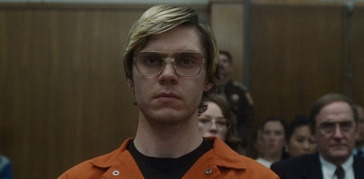 dahmer - monster: the jeffery damer story, jeffrey dahmer, netflix, trailer